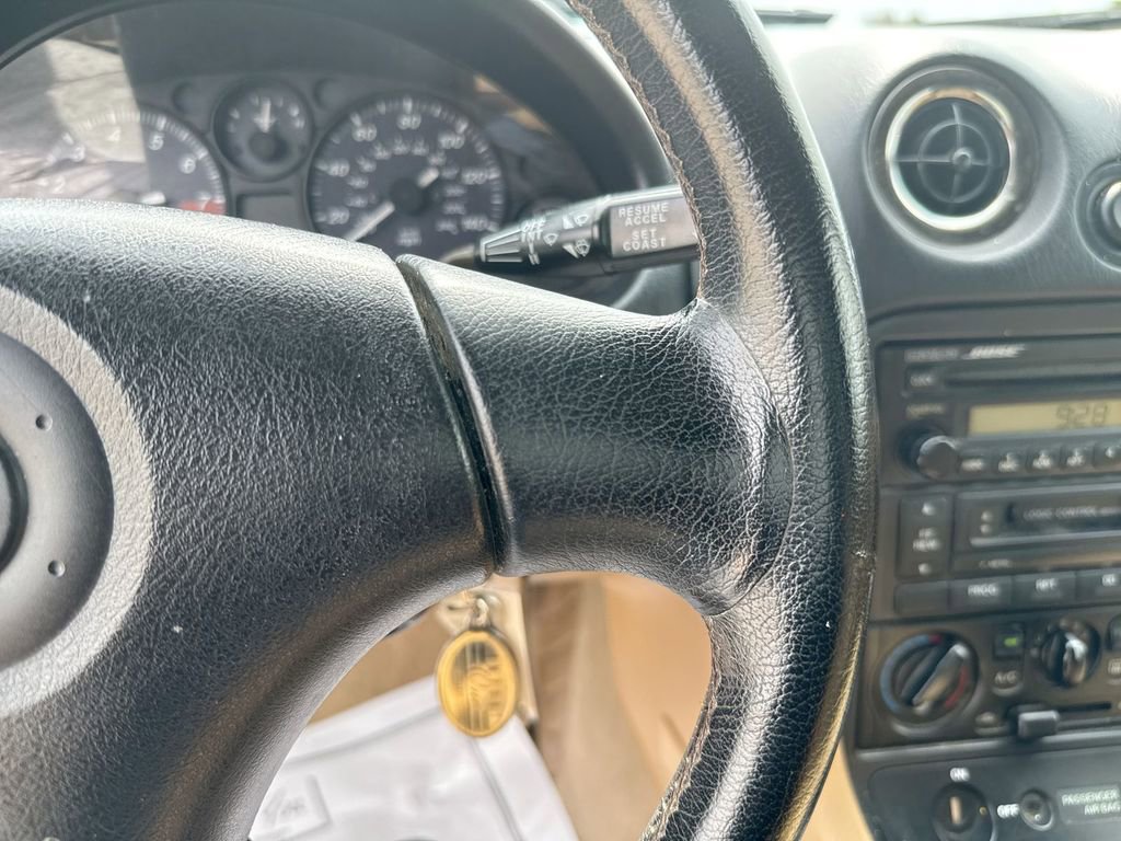 Used 1999 MAZDA MX-5 Miata image 18