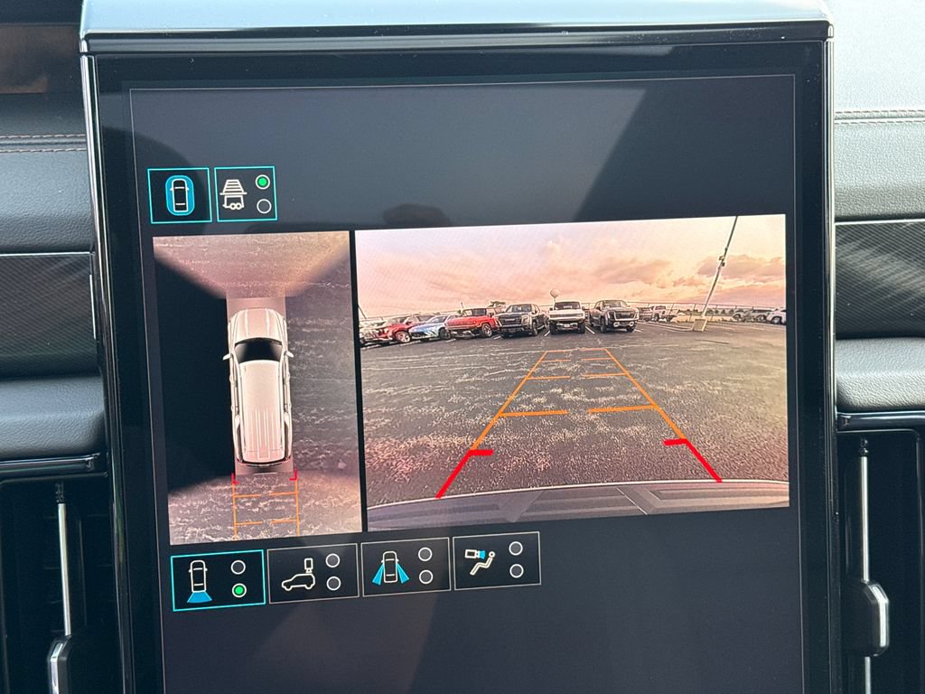 New 2026 GMC Yukon XL AT4 AWD/4WD image 22