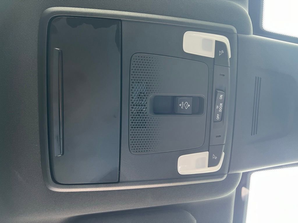 Used 2023 Honda CR-V Sport Touring image 17