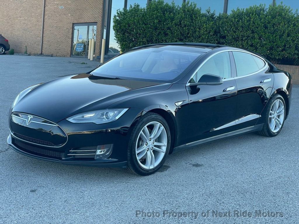 Used 2013 Tesla Model S Performance RWD image 3
