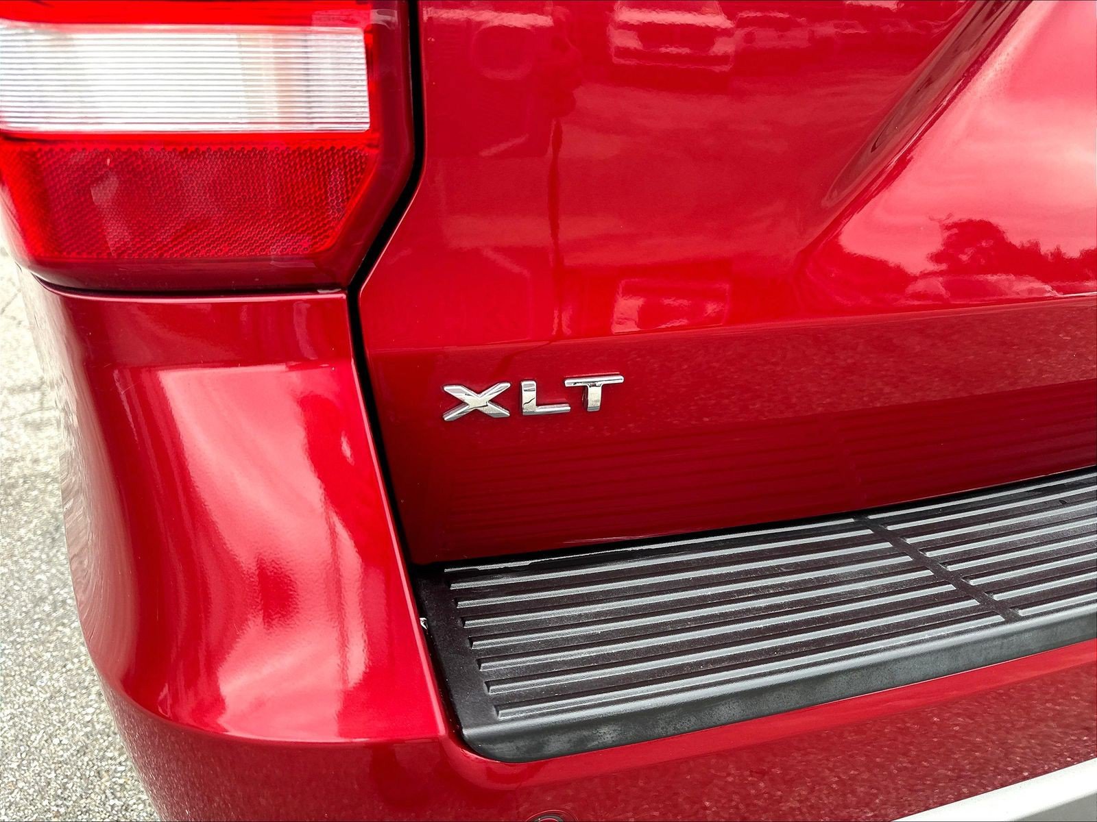 Certified 2021 Ford Expedition XLT RWD image 27