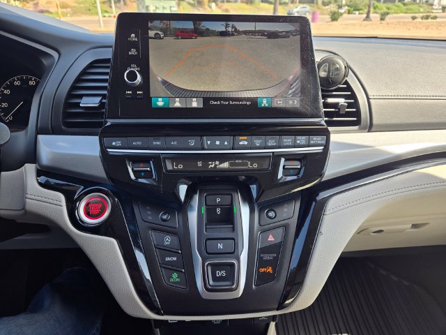 Used 2025 Honda Odyssey Touring image 14
