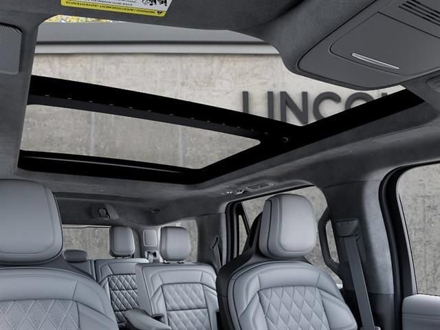 New 2027 Lincoln Navigator Black Label AWD/4WD image 22