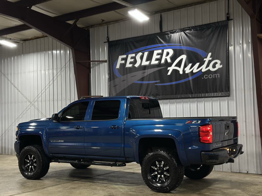 Used 2018 Chevrolet Silverado 1500 LT w/ All Star Edition image 10