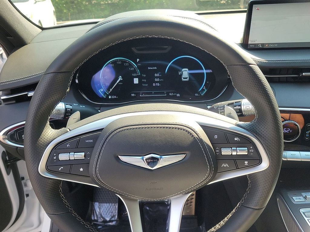 Certified 2025 Genesis GV70 2.5T Sport Prestige w/ Sport Prestige Package image 17