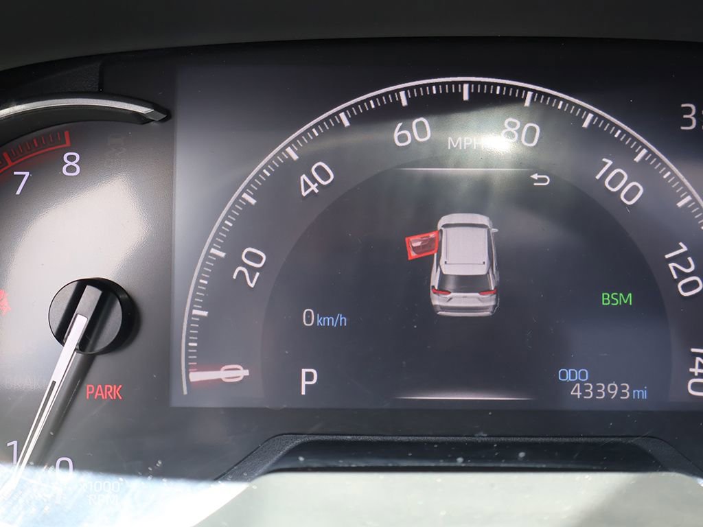 Used 2019 Toyota RAV4 Limited w/ Advanced Technology Package AWD/4WD image 39