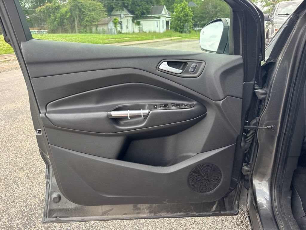 Used 2019 Ford Escape SEL FWD image 10