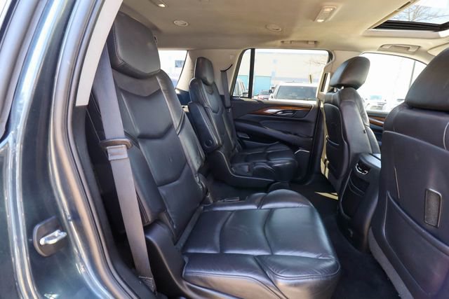 Used 2019 Cadillac Escalade Luxury image 52