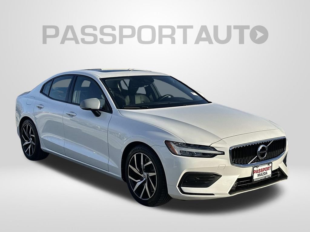 Used 2020 Volvo S60 T6 Momentum image 6
