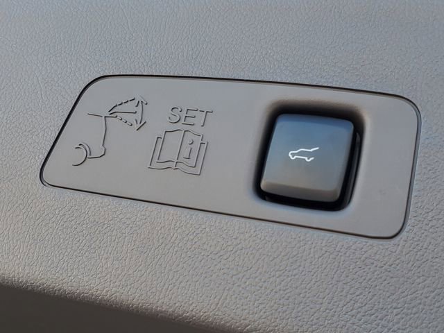 Certified 2024 Lincoln Corsair AWD w/ Equipment Group 101A image 29