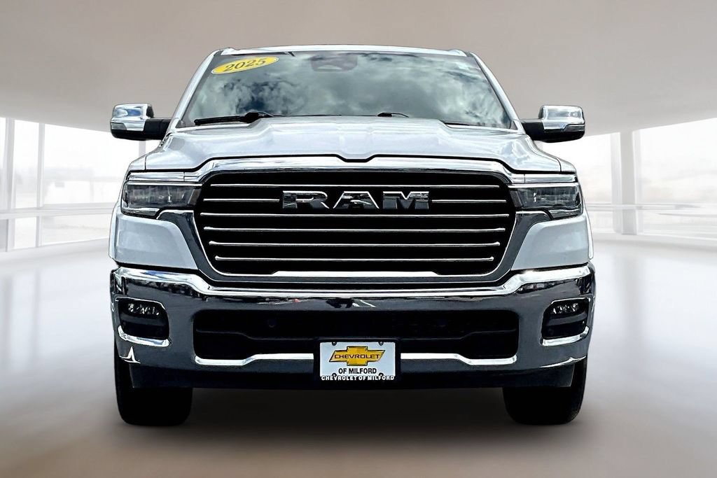 Used 2025 RAM 1500 Laramie AWD/4WD image 2