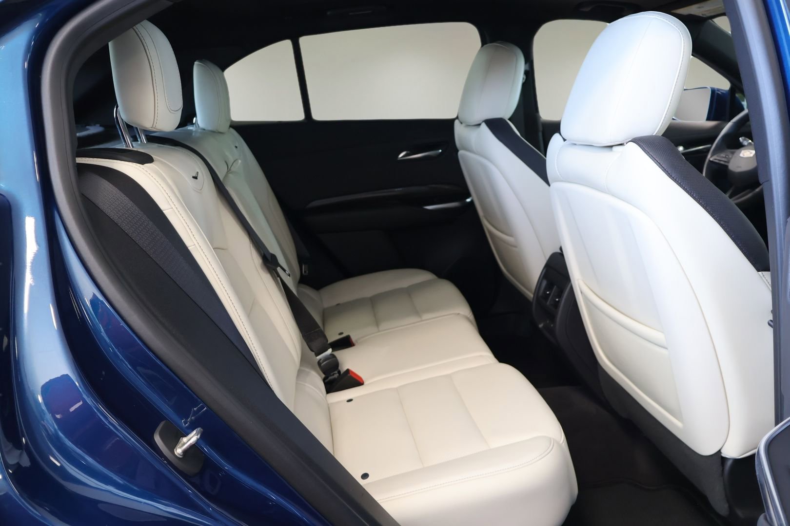 Used 2019 Cadillac XT4 Sport FWD image 17