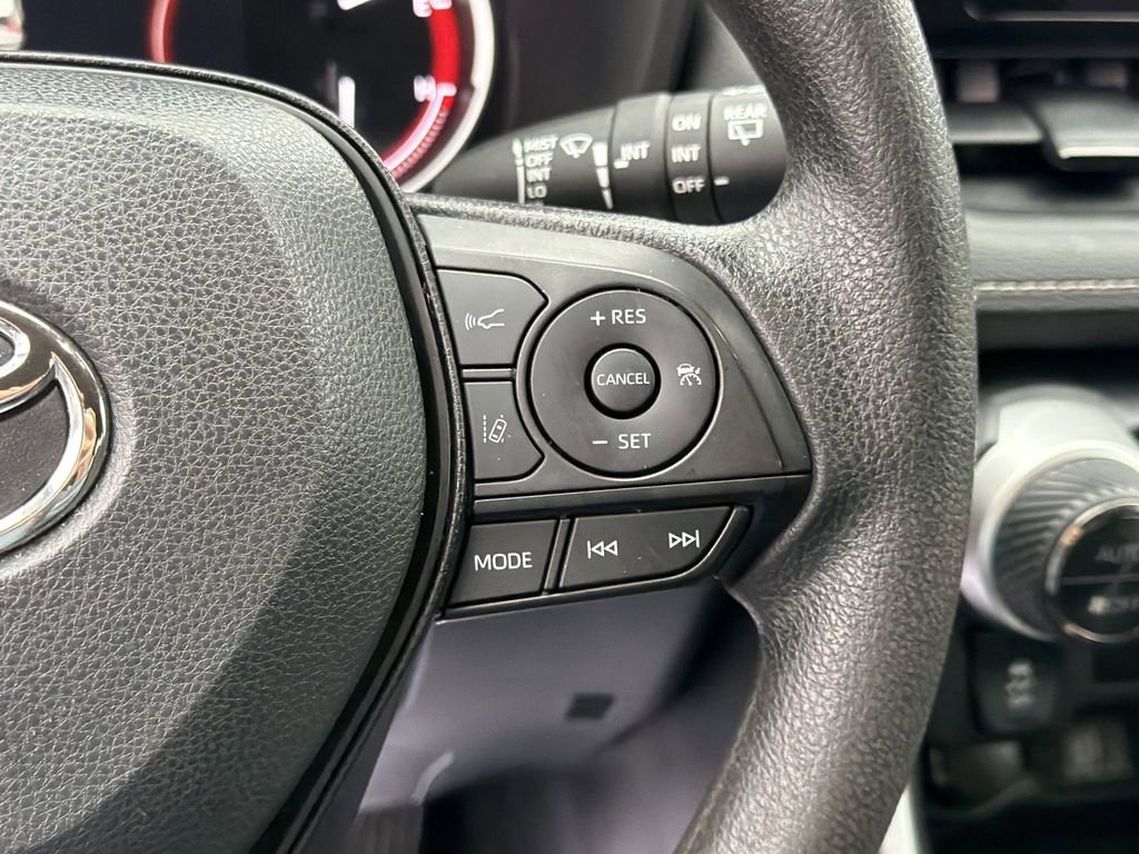 Used 2023 Toyota RAV4 XLE image 27