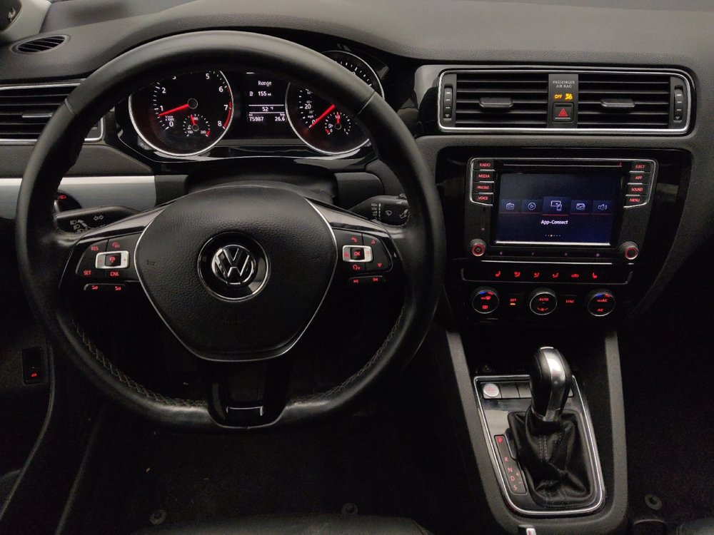 Used 2018 Volkswagen Jetta SEL image 22