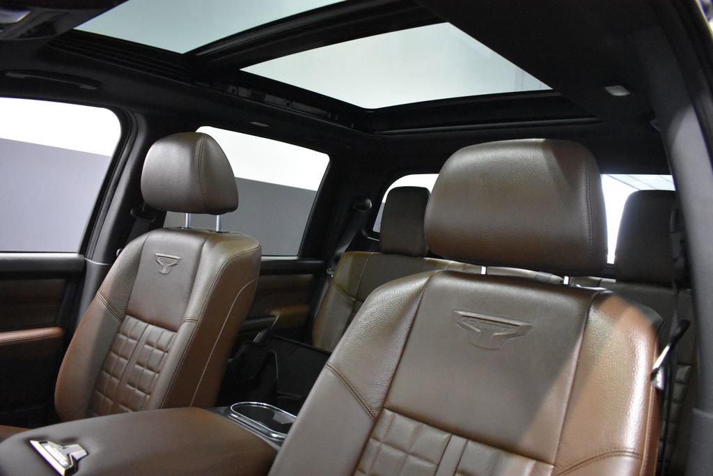 Certified 2023 Nissan Titan Platinum Reserve w/ Moonroof Package AWD/4WD image 17