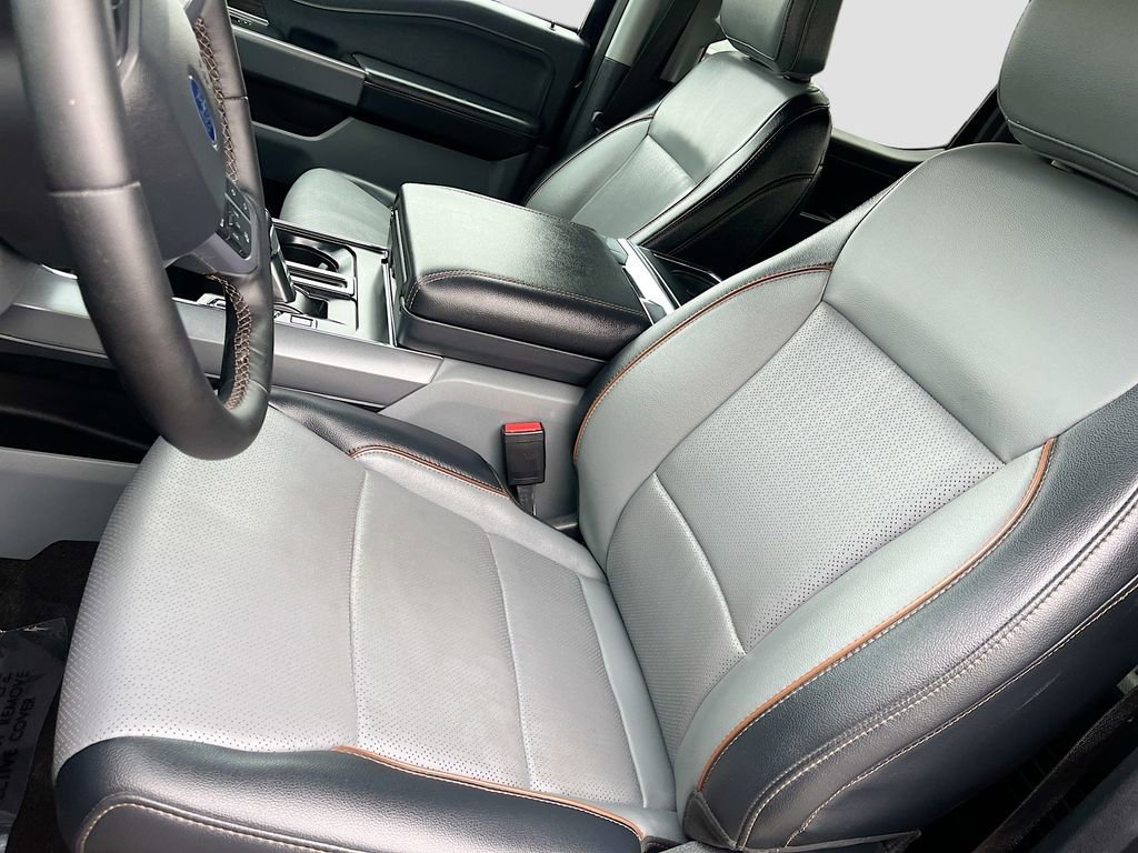 Used 2025 Ford F150 Lariat w/ Equipment Group 502A High image 20