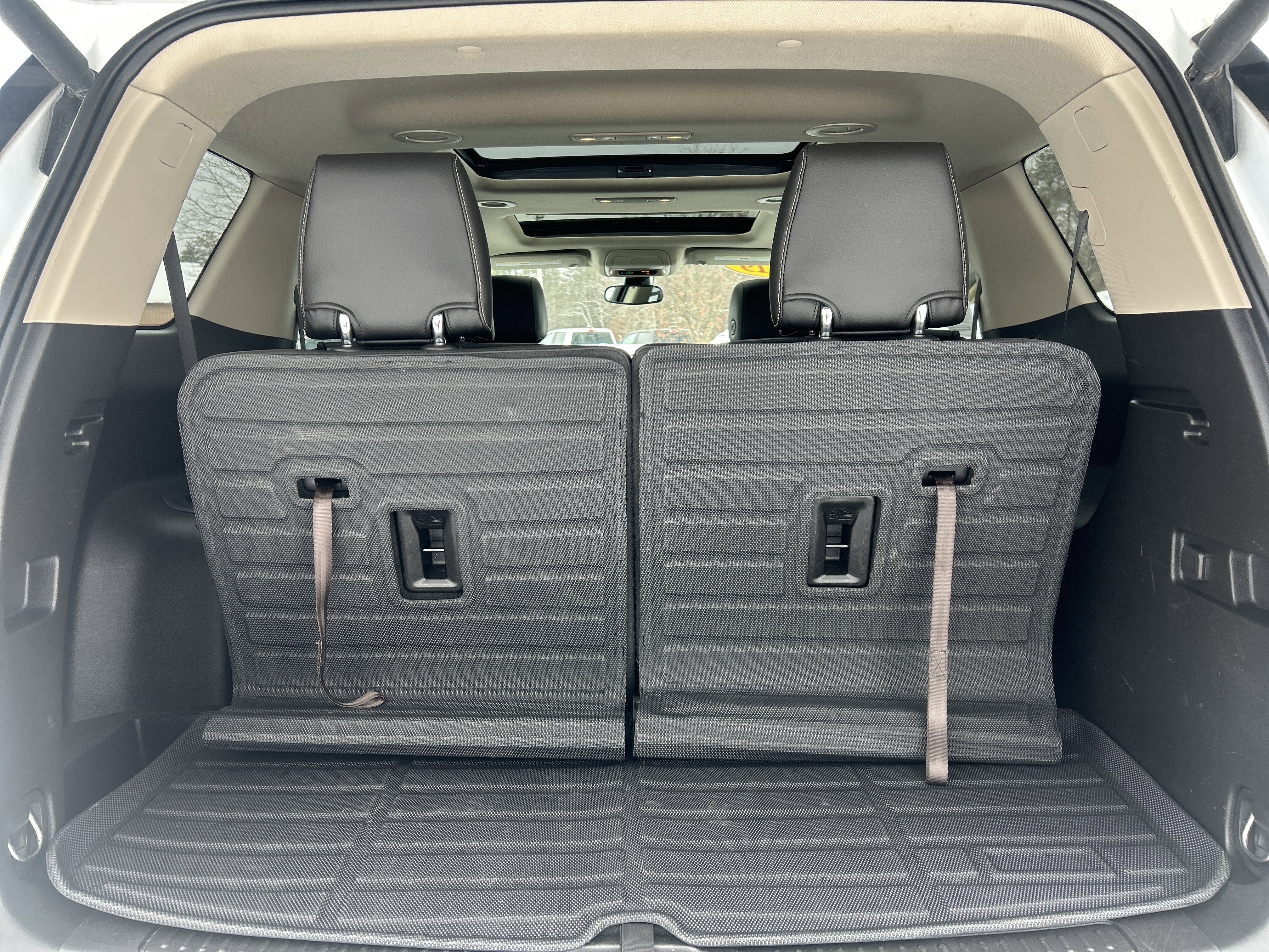 Used 2019 GMC Acadia Denali image 9