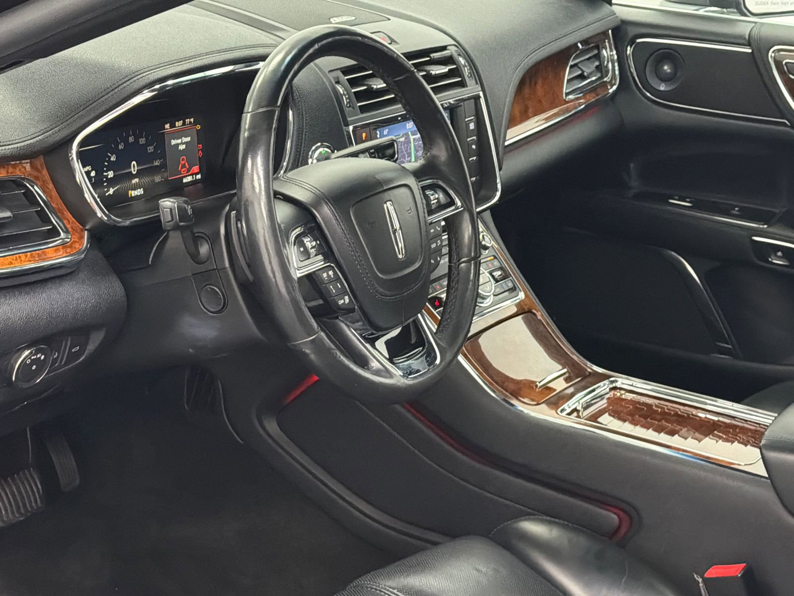 Used 2020 Lincoln Continental AWD w/ Premium Package image 15
