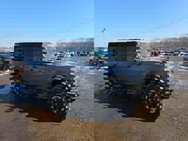 Used 2021 Ford Bronco Badlands image 4