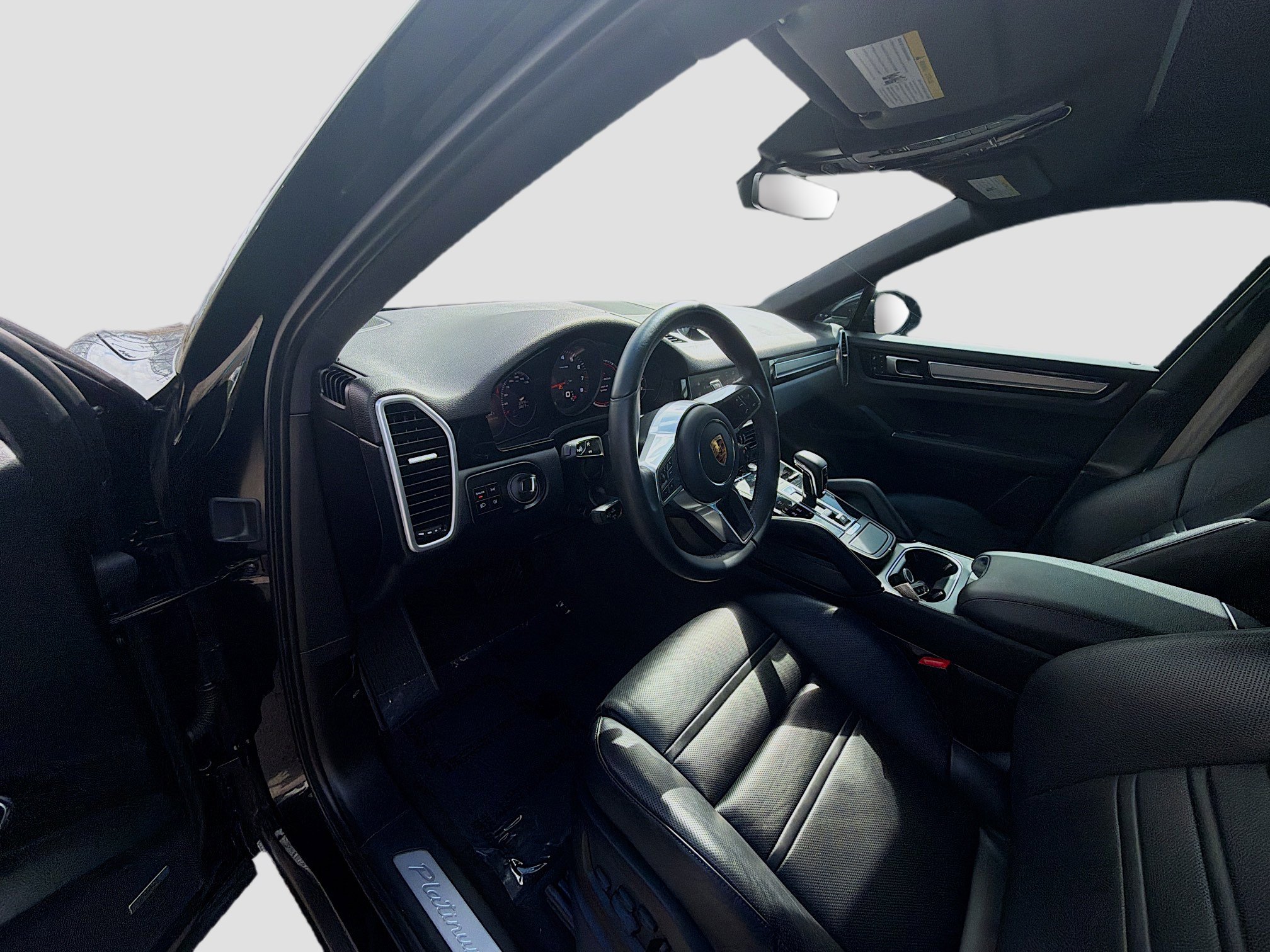 Used 2023 Porsche Cayenne Platinum Edition image 7