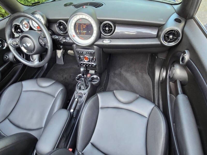 Used 2014 MINI Cooper S image 16