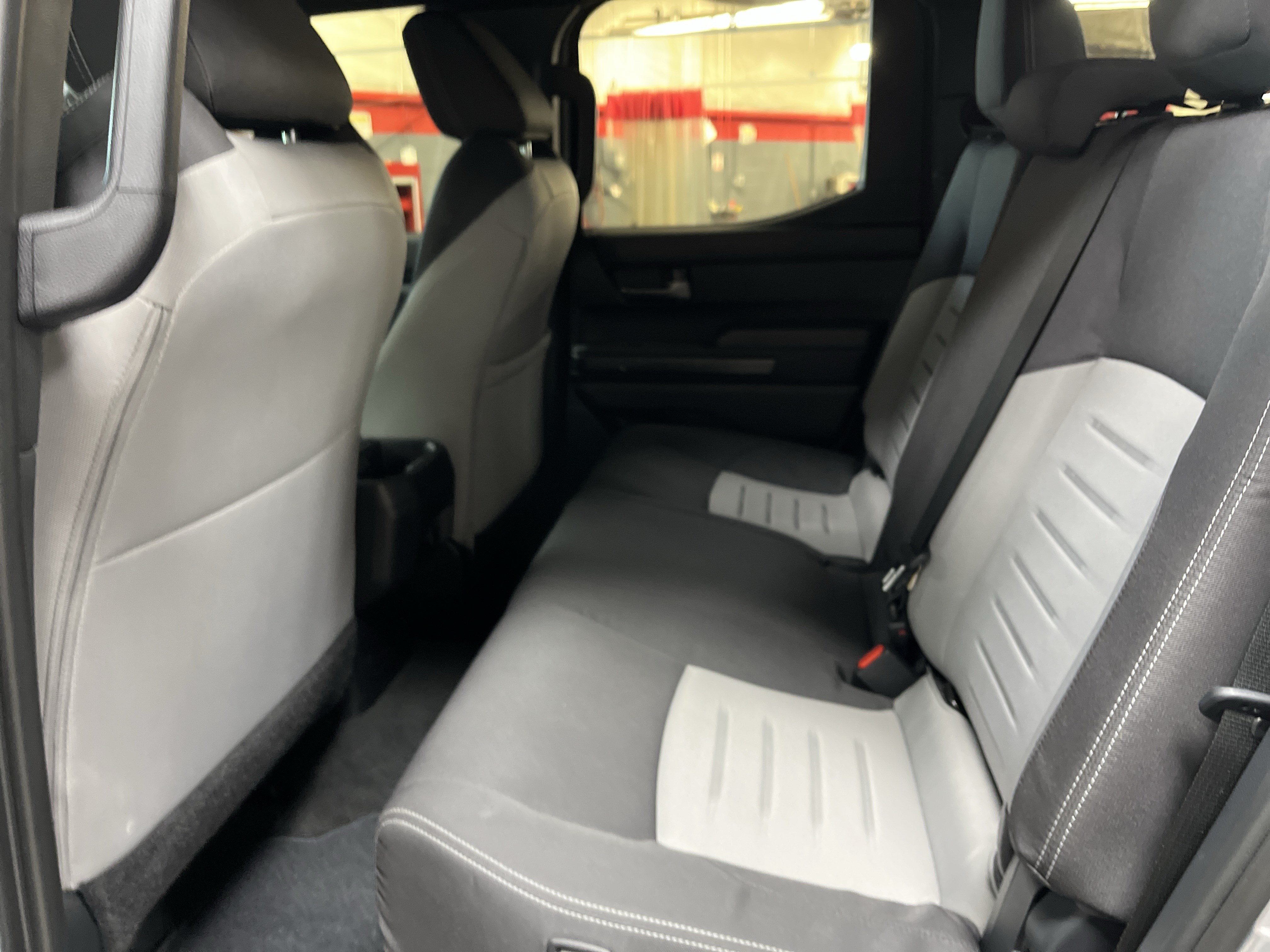Certified 2025 Toyota Tacoma TRD Off-Road AWD/4WD image 30