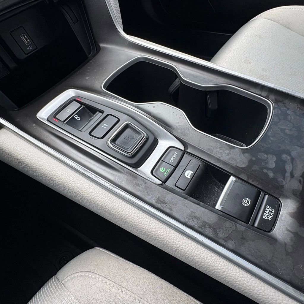 Used 2019 Honda Accord Hybrid image 23
