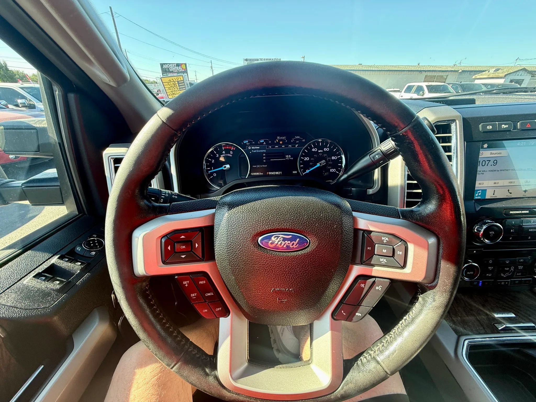 Used 2017 Ford F250 Lariat AWD/4WD image 10