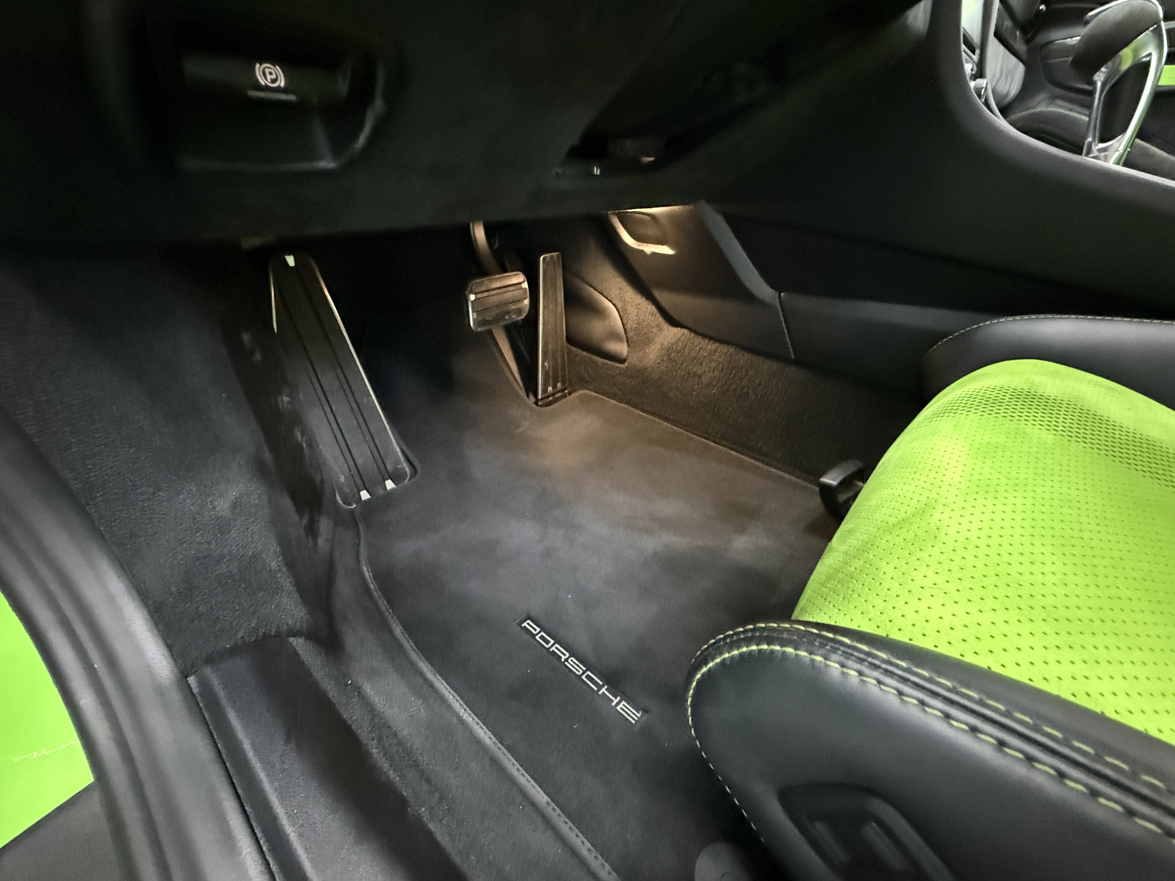Used 2019 Porsche 911 GT3 RS RWD image 15