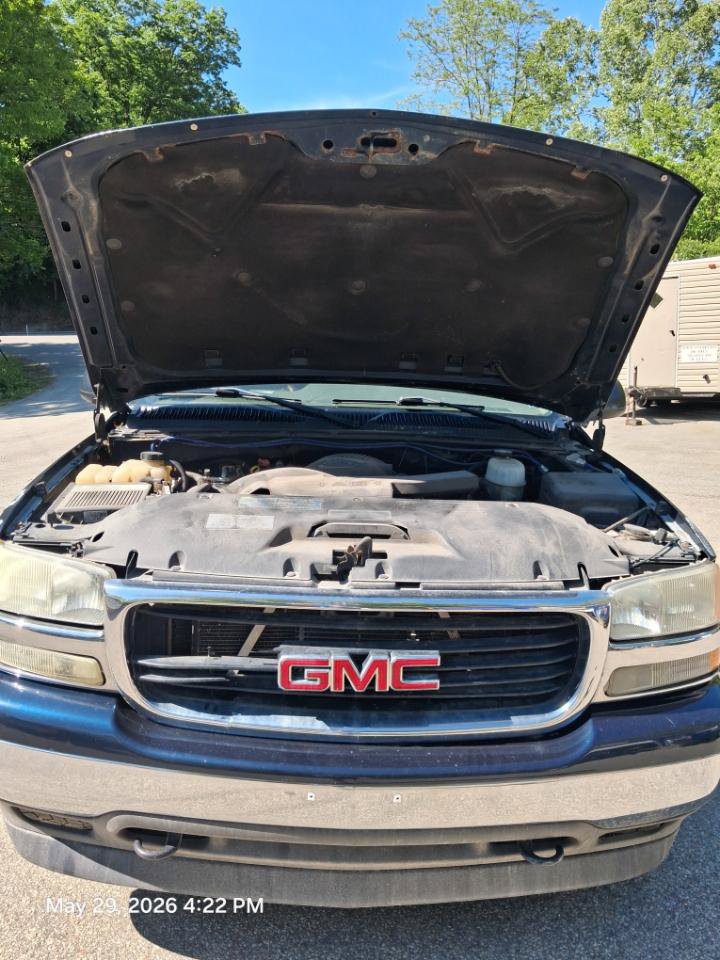 Used 2005 GMC Yukon SLT w/ SLT Preferred Equipment Group AWD/4WD image 14