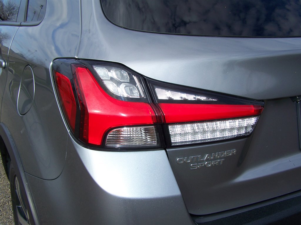 Used 2021 Mitsubishi Outlander Sport SE AWD/4WD image 26