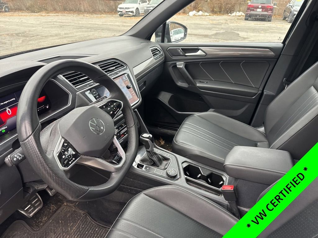 Used 2022 Volkswagen Tiguan SE R-Line image 13
