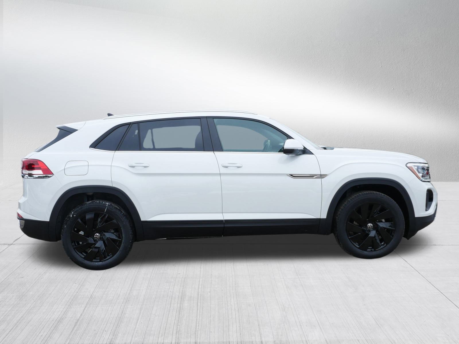 New 2026 Volkswagen Atlas Cross Sport SE video 2