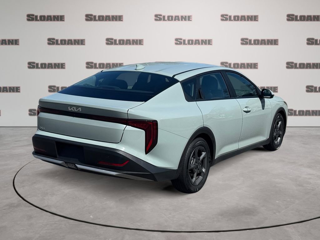 Used 2025 Kia K4 LXS image 5