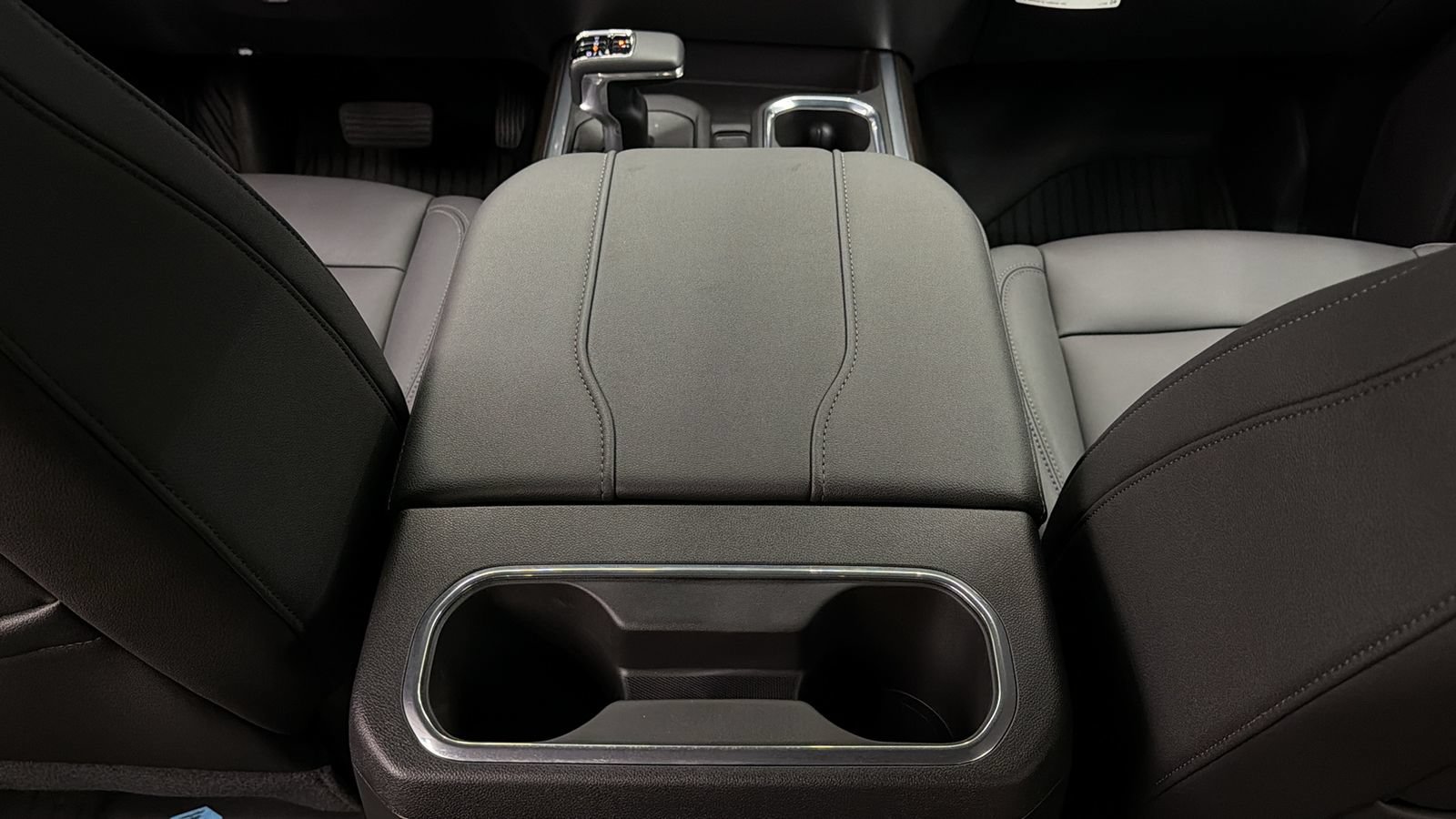 Used 2026 Chevrolet Silverado 1500 LT AWD/4WD image 35