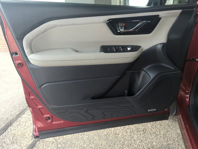 Used 2025 Subaru Forester Limited image 16