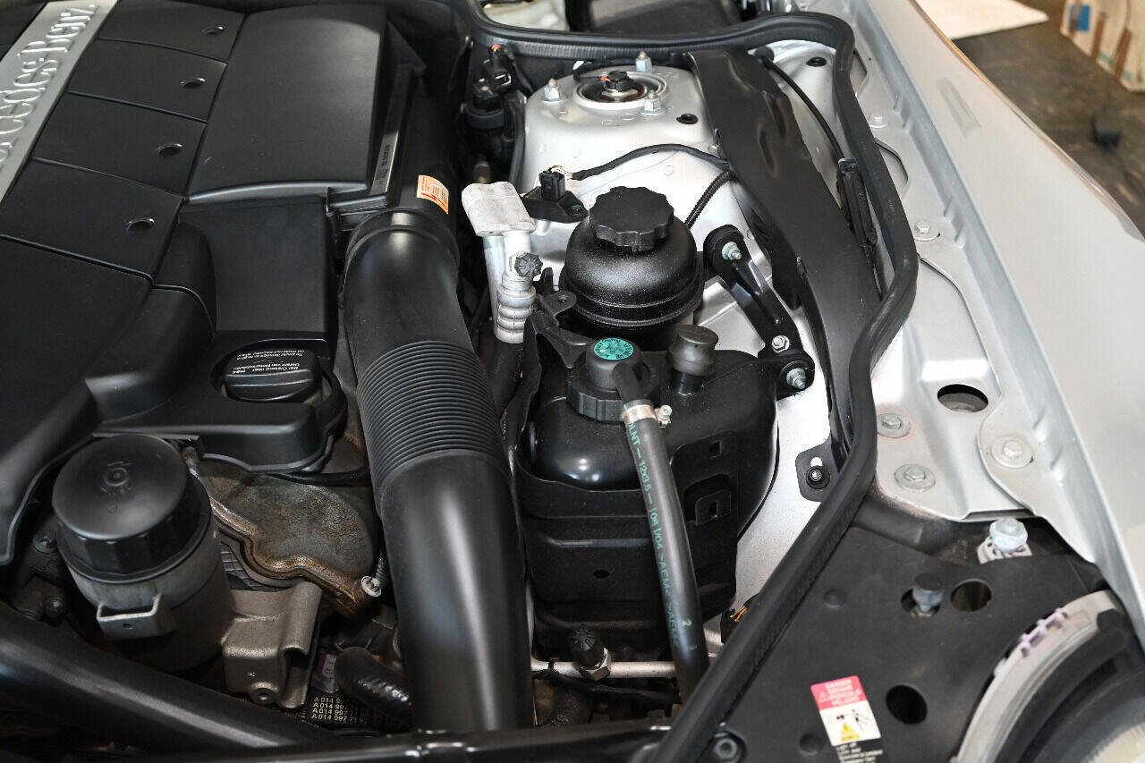 Used 2004 Mercedes-Benz SL 500 image 23