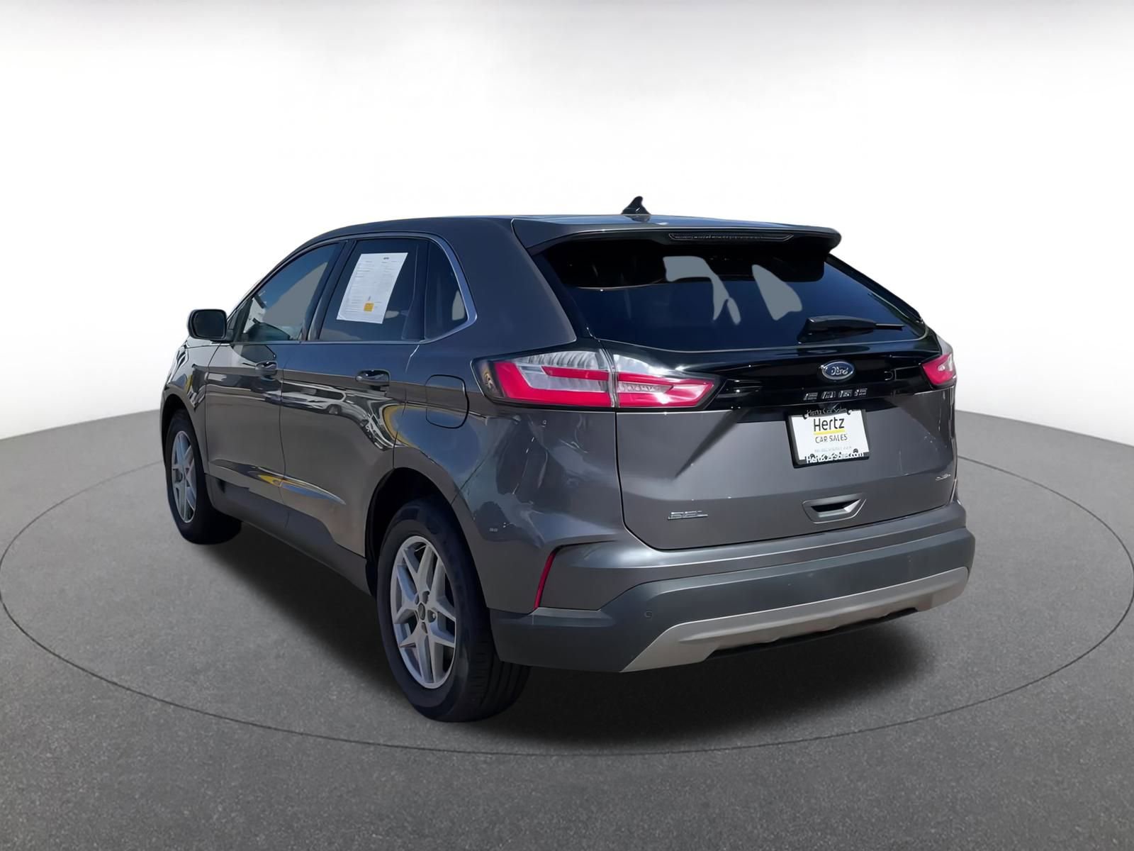 Used 2024 Ford Edge SEL image 11