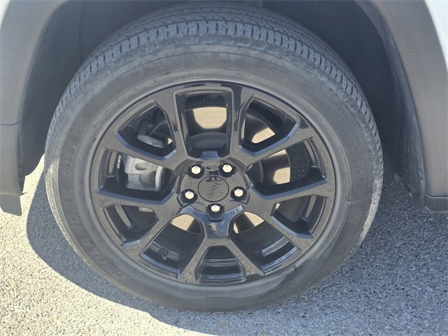 Used 2023 Jeep Compass Altitude image 11