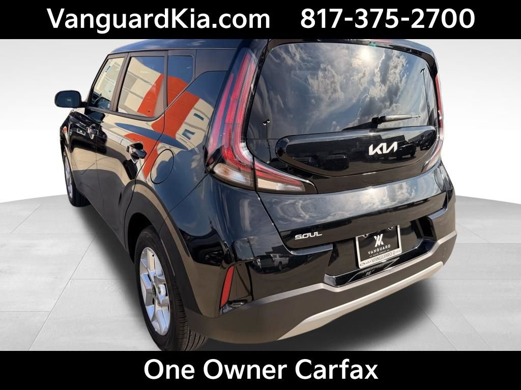 Certified 2025 Kia Soul S image 2