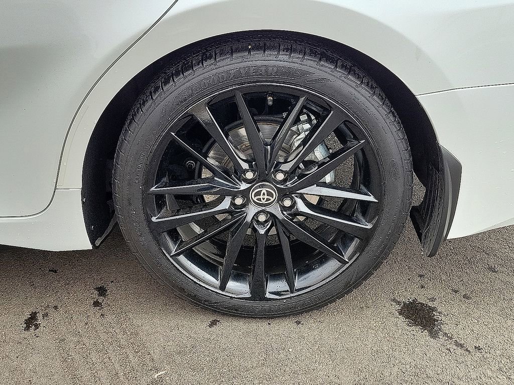 Used 2022 Toyota Camry XSE w/ Navigation Package image 10