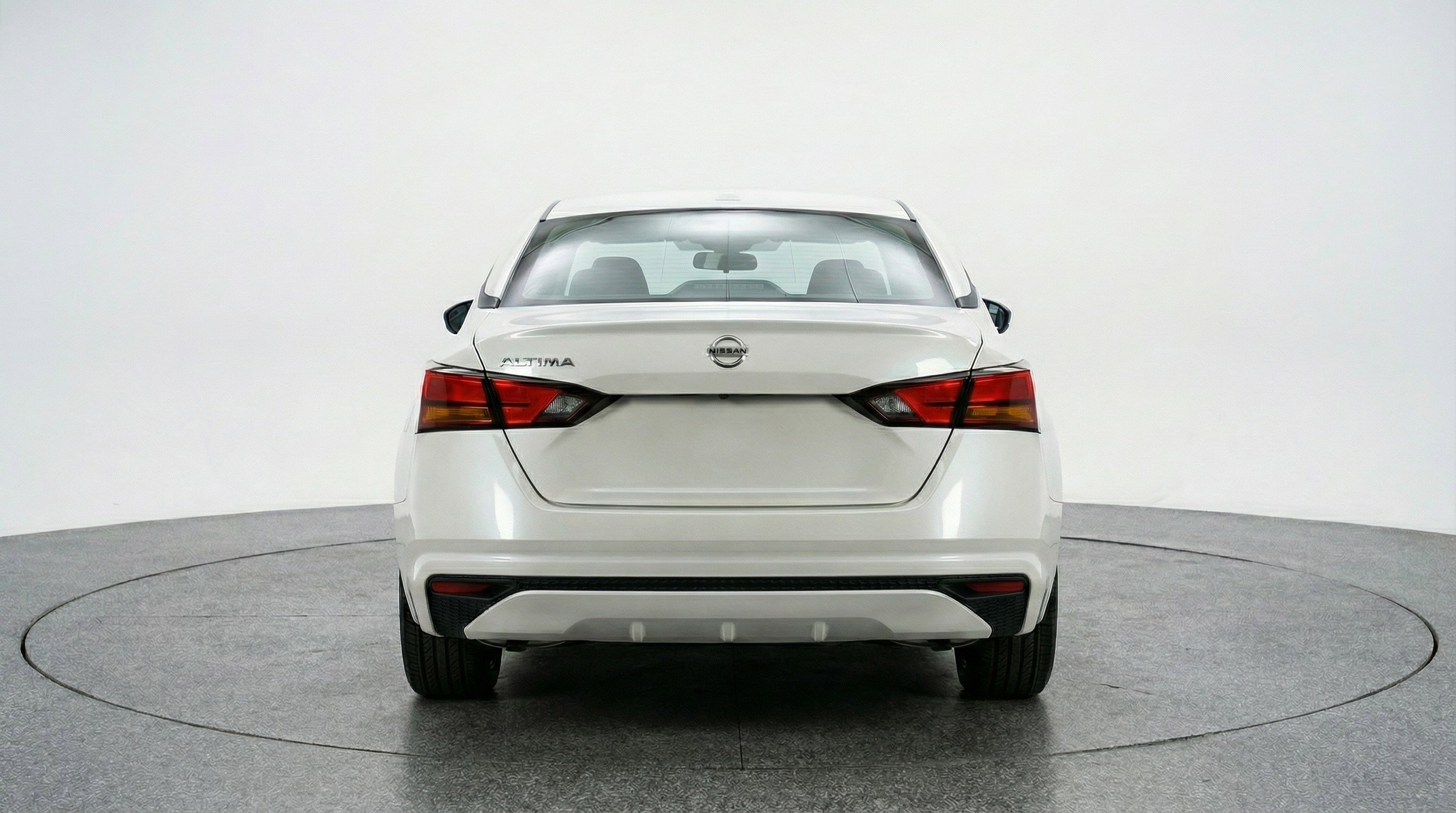 Used 2025 Nissan Altima 2.5 SV image 7