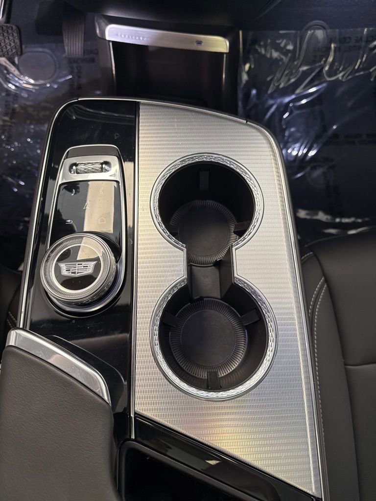 Certified 2024 Cadillac Lyriq Tech AWD/4WD image 17