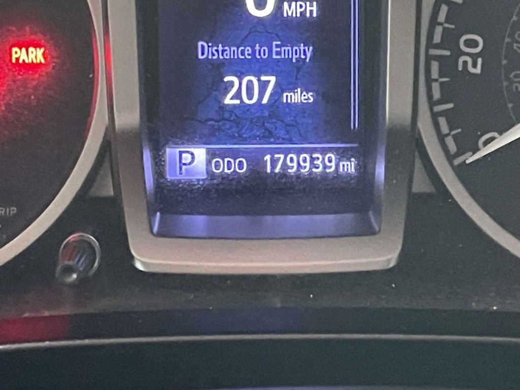 Used 2020 Toyota Tacoma SR5 image 36