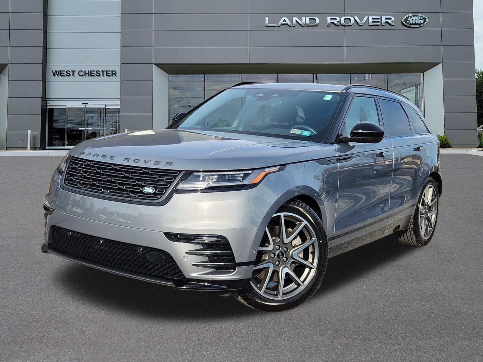 Certified 2026 Land Rover Range Rover Velar Dynamic SE image 1