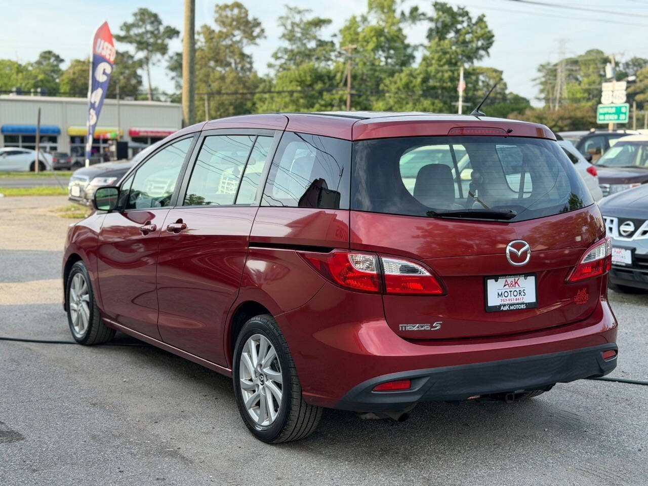 Used 2013 MAZDA MAZDA5 Sport FWD image 6