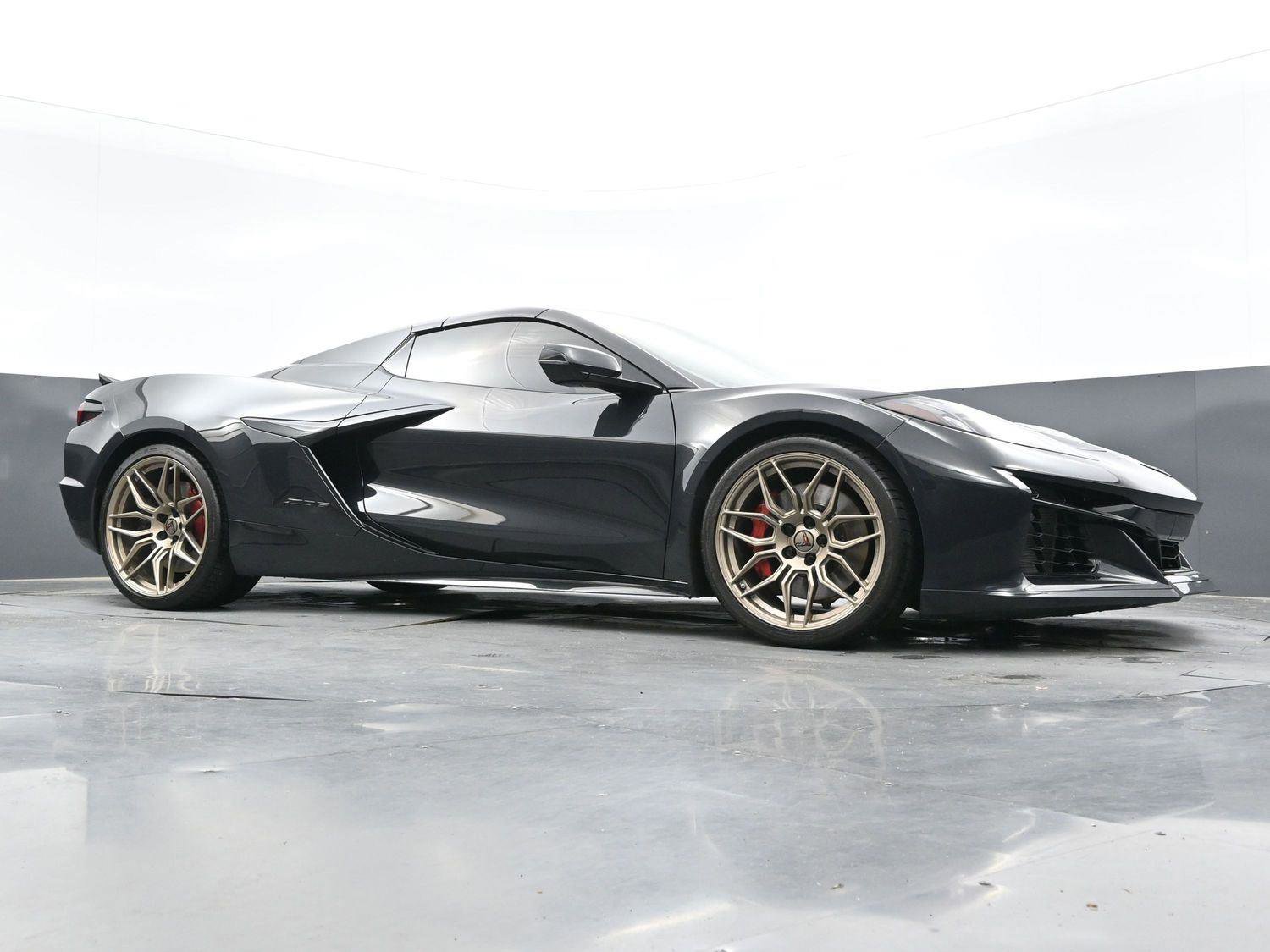 Used 2024 Chevrolet Corvette Z06 image 39