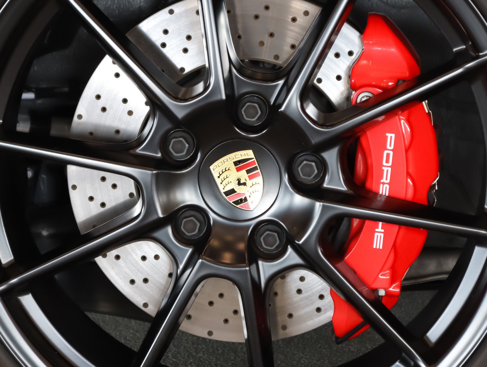 Certified 2025 Porsche 718 Cayman GTS RWD image 28