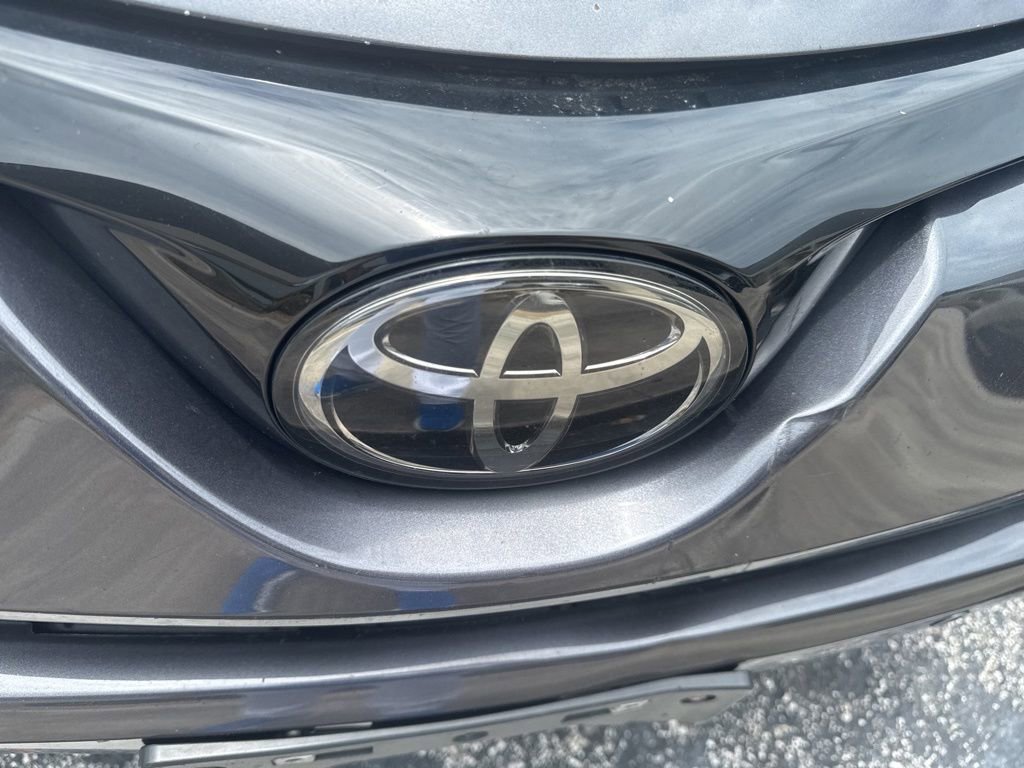 Used 2016 Toyota RAV4 XLE w/ Convenience Package AWD/4WD image 3