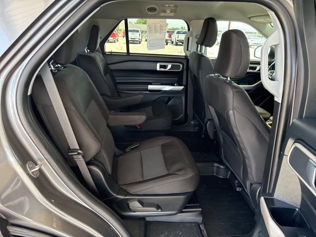 Used 2023 Ford Explorer XLT RWD image 10